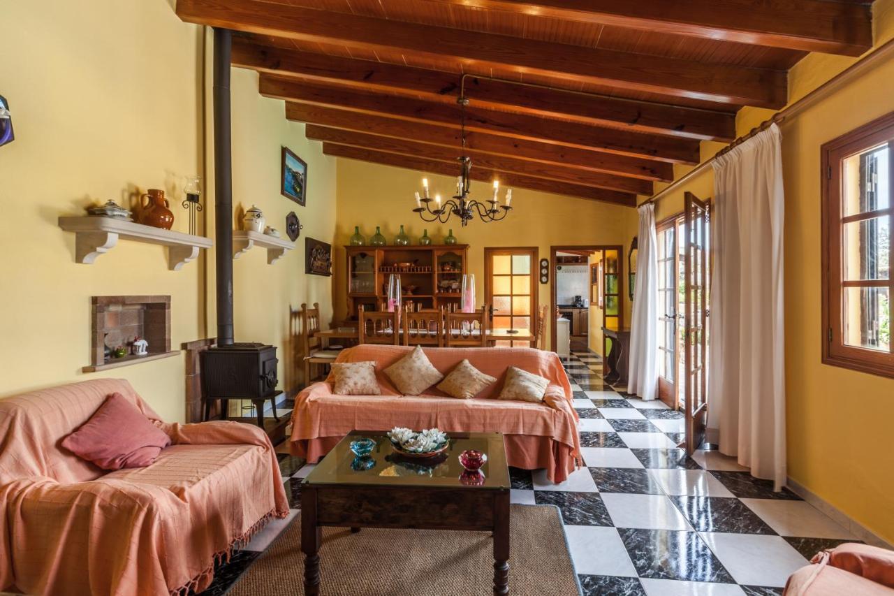Ferienhaus Fullos